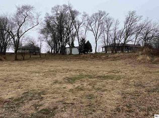 1831 Lake Ridge Dr, Plattsmouth, NE 68048