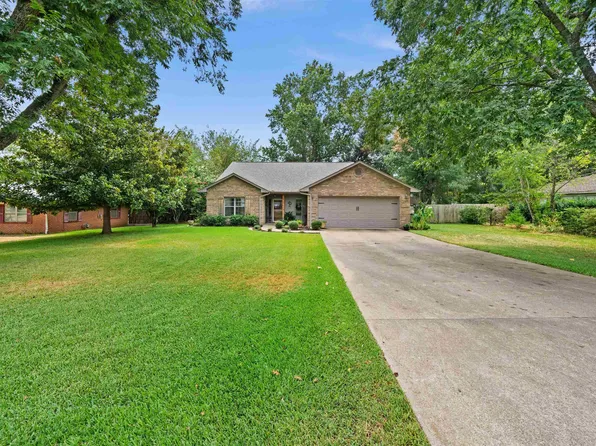 304 Walnut St, Chandler, TX 75758