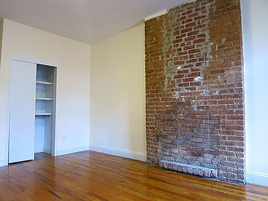 2nd image of 415 E 81st St APT 4B