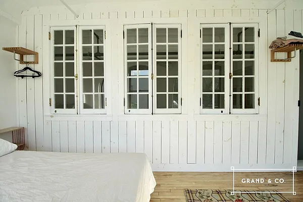 Rented by Grand & Co. | media 8