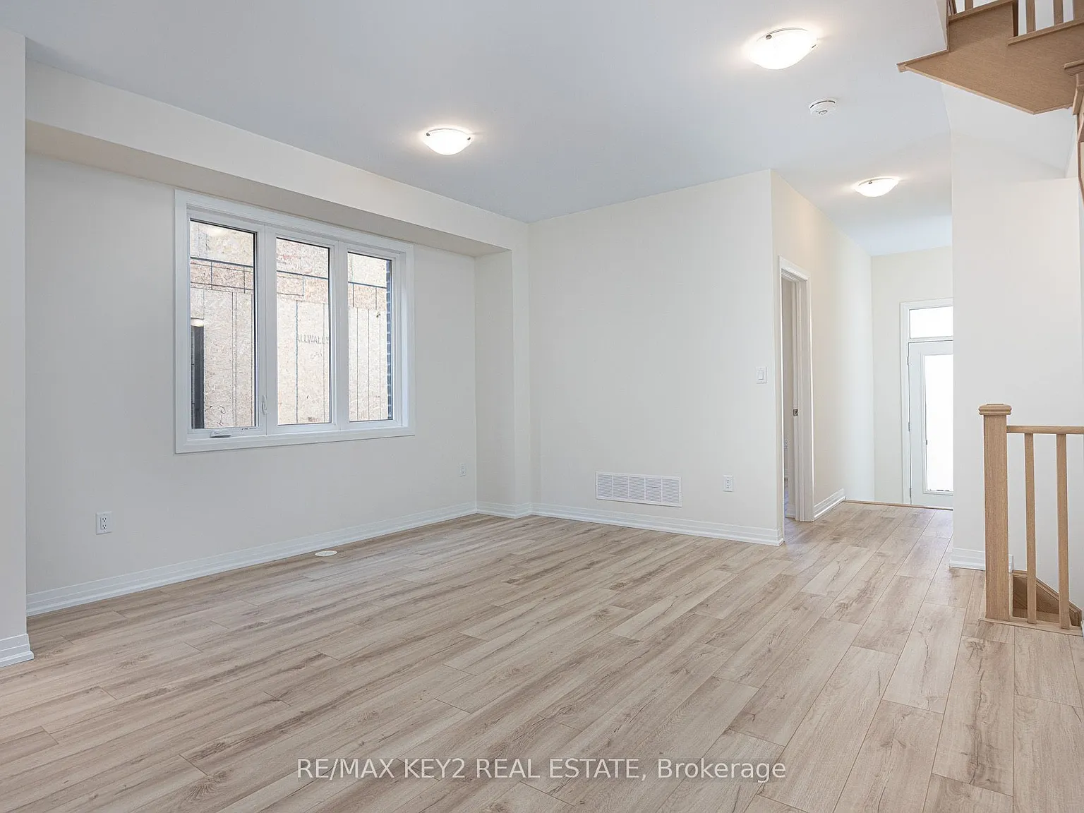 4 bed, $3,350 — Photo 4