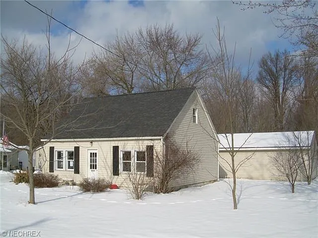 2269 Lake Rd photo 1