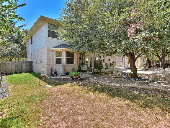 3rd image of 455 Logan Rd