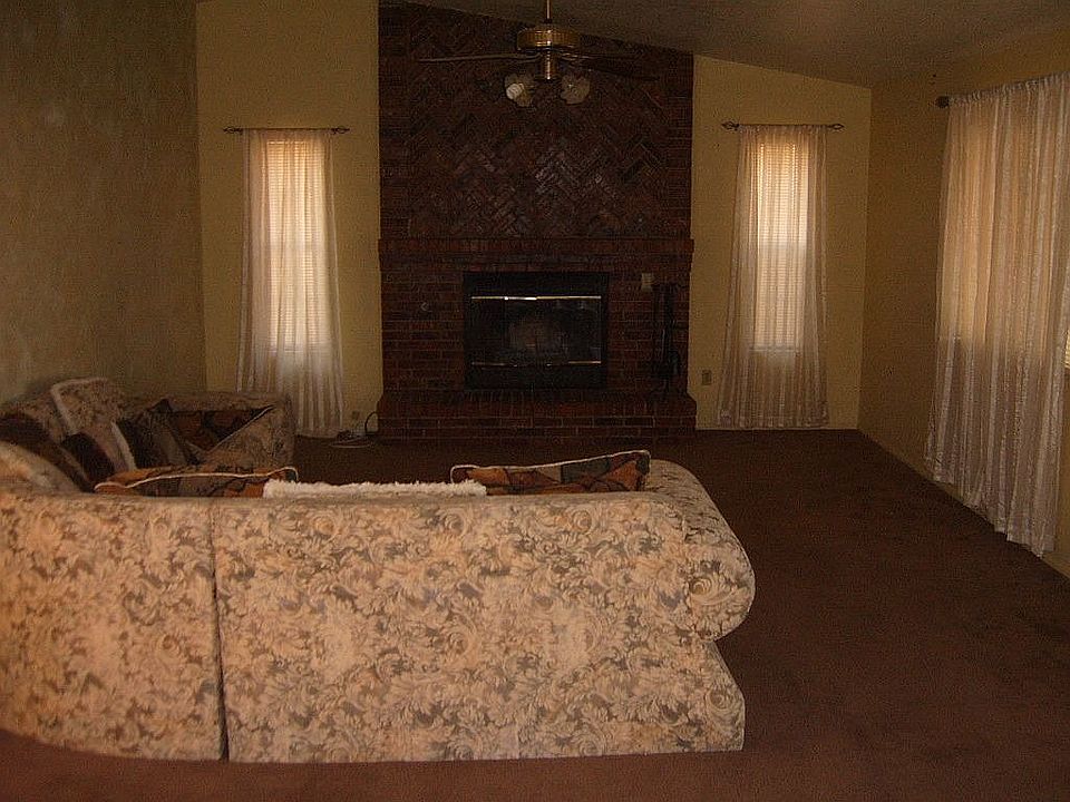 2nd image of 21030 94th St