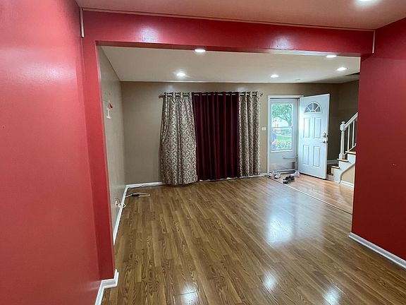 3rd image of 1975 Haddam Pl