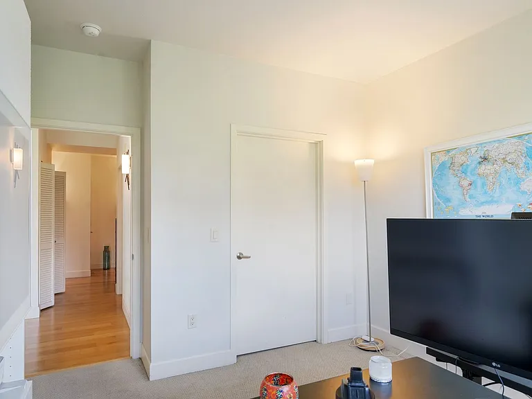 1125 NW 9th Ave #302 — Photo 27