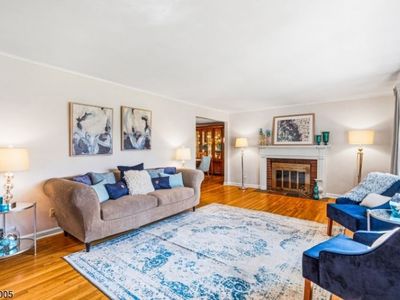 917 Lamberts Mill Rd, Westfield, NJ, 07090