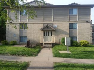927 E College St #9-11, Iowa City, IA 52240