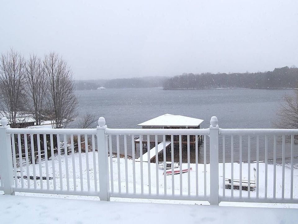 2nd image of 626 Plum Tree Rd