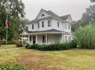 101 E Krehbiel St, Moundridge, KS 67107