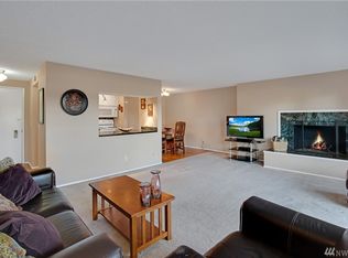 500 Elm Way APT 24, Edmonds, WA 98020