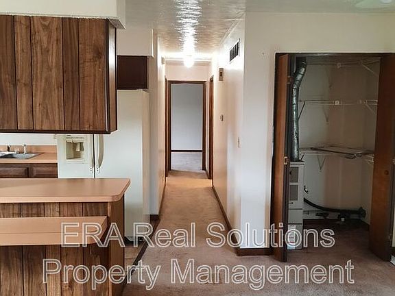 4th image of 888 W Locust St APT 1