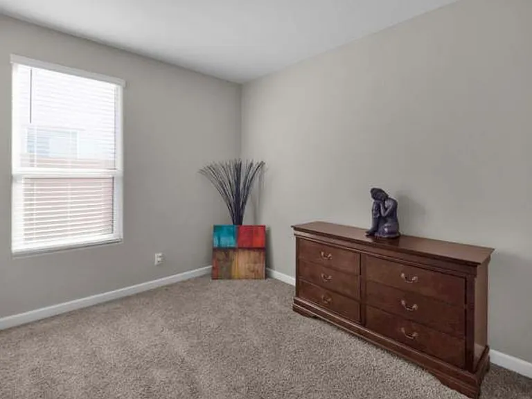 8530 W Millerton Way — Photo 7