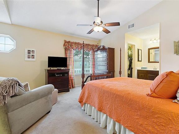 4th image of 2419 Oxford Pl