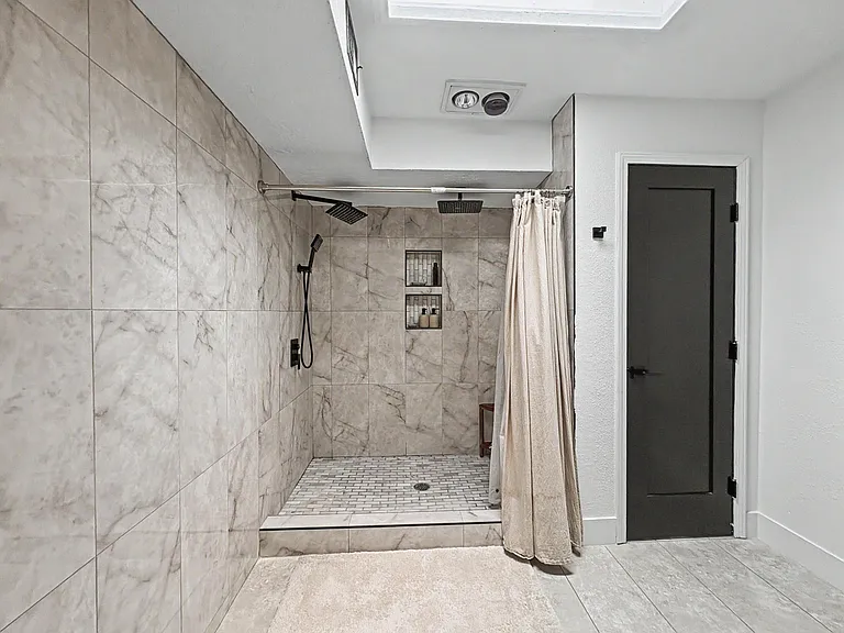 9608 Merion Cir NE — Photo 20