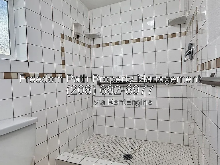 715 W Mikies Pl — Photo 12