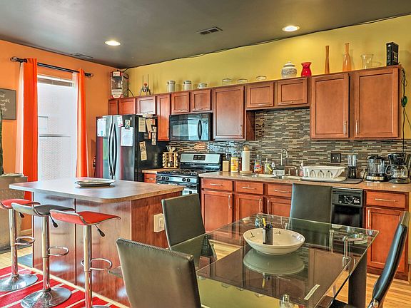 5th image of 7721 Woodward Ave #63