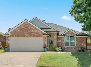 2608 Hilcroft Ave, Denton, TX 76210