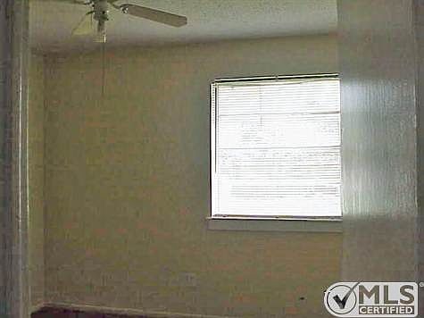 5th image of 229 E Coral Way