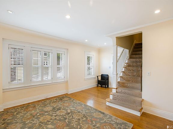 5th image of 4276 22nd St