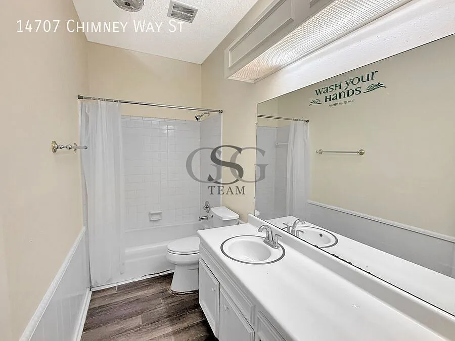 3 Bedrooms 2 Baths — Photo 4