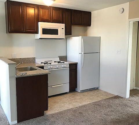 3rd image of 3177 Ivy St