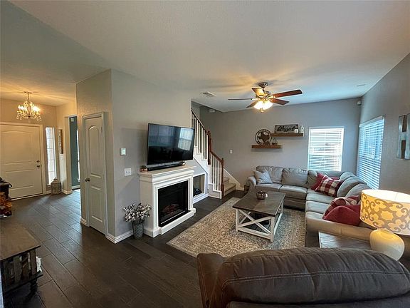 4th image of 1430 Lakeshore Blvd