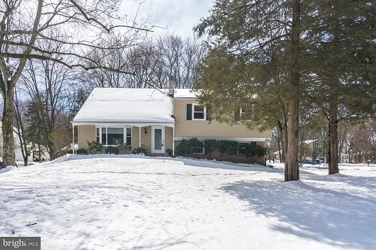 115 Ashmont Way photo 1