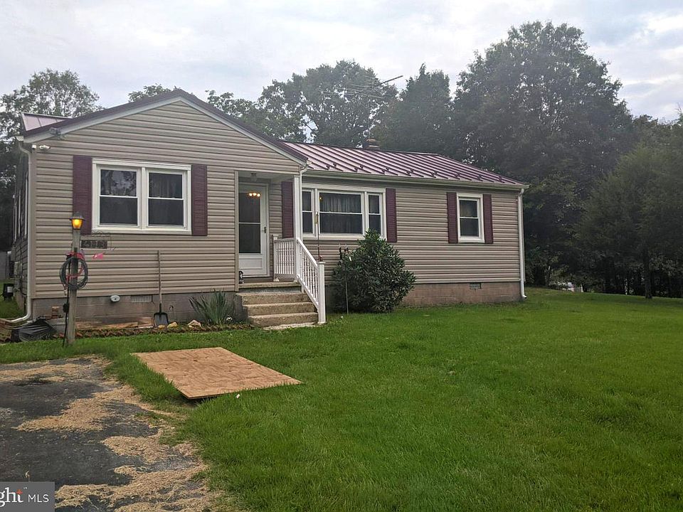 2nd image of 6113 Church Dr