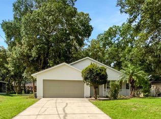 142 E 9th St, Chuluota, FL 32766