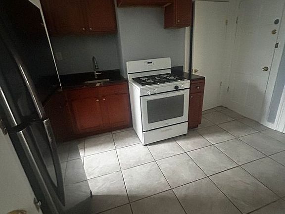 3rd image of 18 Porach St #1