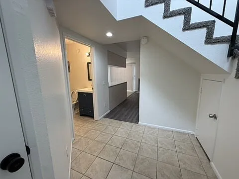 405 Anna Cir #B — Photo 14