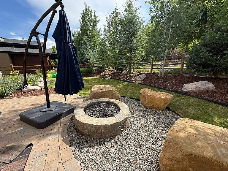 403 Estancia Loop — Photo 26