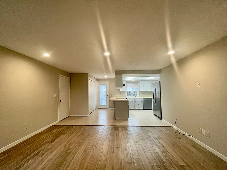 12956 SE 126th Ave — Photo 8