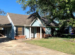 10176 Yates Dr, Olive Branch, MS 38654