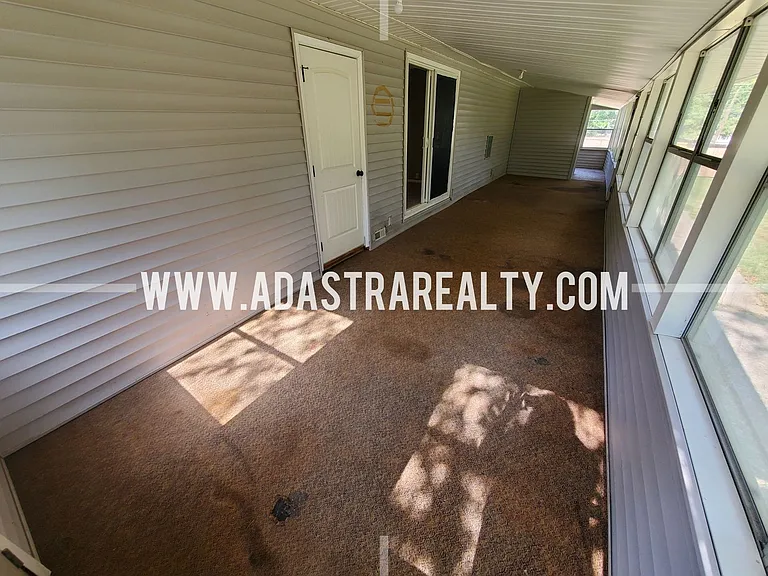 6011 N Forest Ave — Photo 14