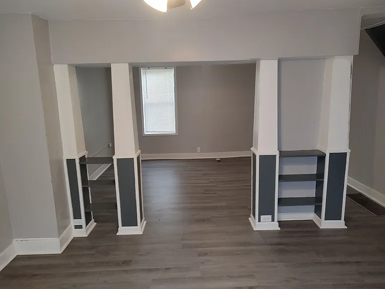 141 E College Ave — Photo 5