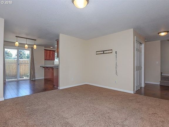 5th image of 11130 NE 47th St