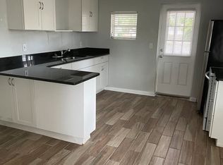 40 Douglas Ave #B, Dunedin, FL 34698