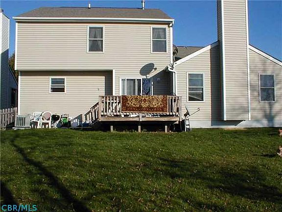 3rd image of 309 Iris Trail Dr