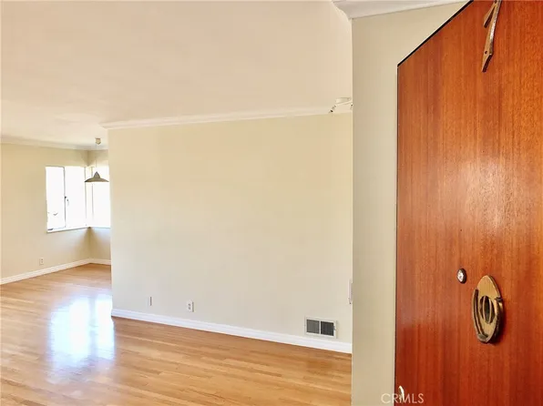 1250 E 3rd St APT 7, Long Beach, CA 90802