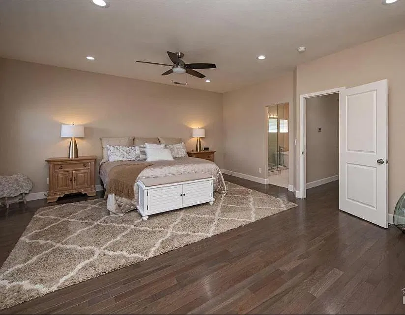 4 bed, 2351 sqft, $3,600 — Photo 4