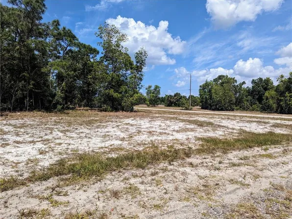 3700 NW 46th LN, CAPE CORAL, FL 33993
