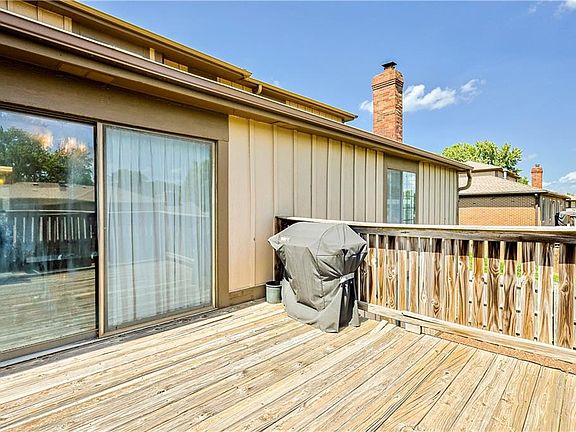 4th image of 4206 Country Ln