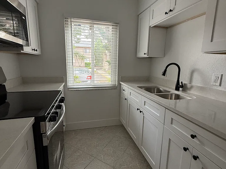 7505 Presley Pl #B — Photo 19