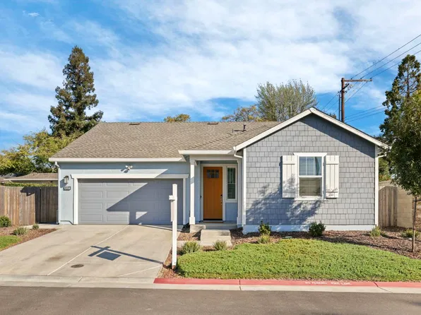 8237 Caminata Ln, Carmichael, CA 95608