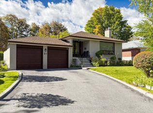 4 Multiflora Pl, Markham, ON L3T 2W5