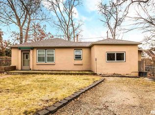 221 Montrose Ave, East Peoria, IL 61611