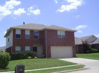 9241 Saint Martin Rd, Fort Worth, TX 76123
