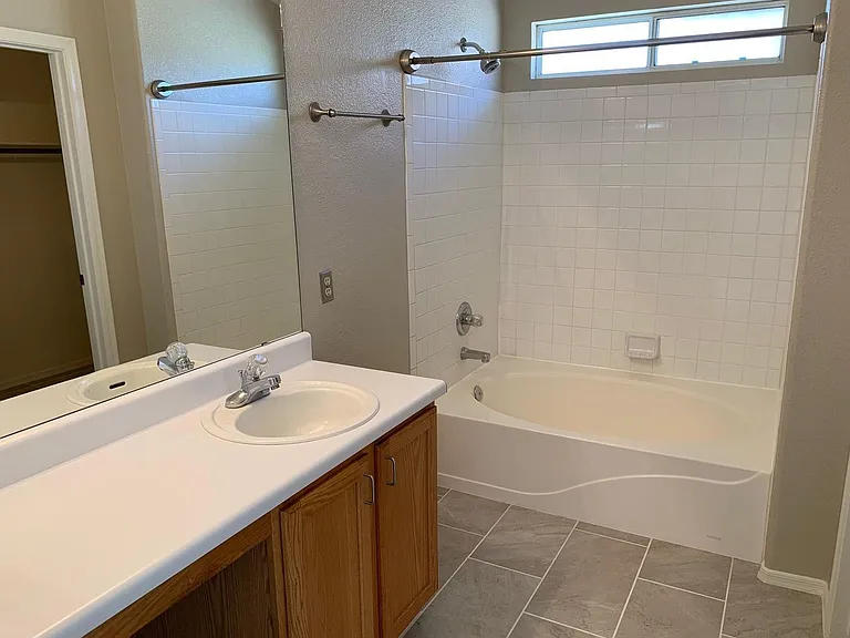 8824 S Desert Rainbow Dr — Photo 12